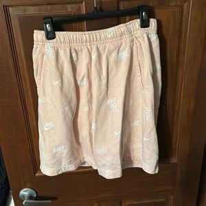 See pictures for appearance and colors